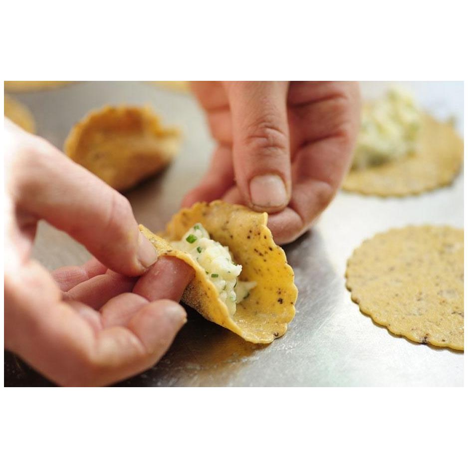 preparazione di un raviolo